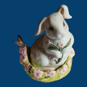 Party lite eastern bunny candle holder